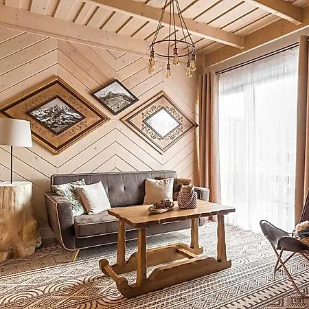 Hello Tatry Bed & Breakfast